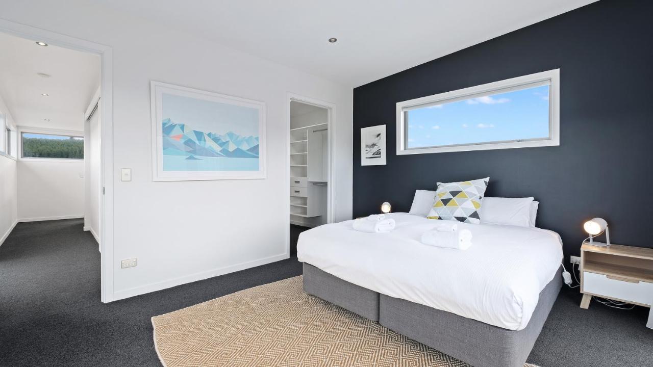 Infinity And Beyond Villa Wanaka Bagian luar foto